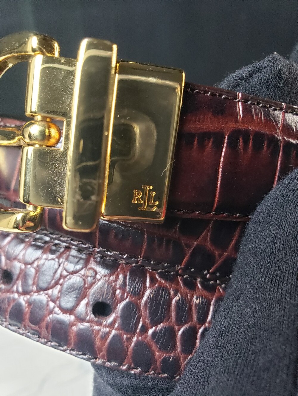 Ralph Lauren Reversible Croc Embossed/ Dark Navy Blue Belt in Women's size 33 - Picture 10 of 11